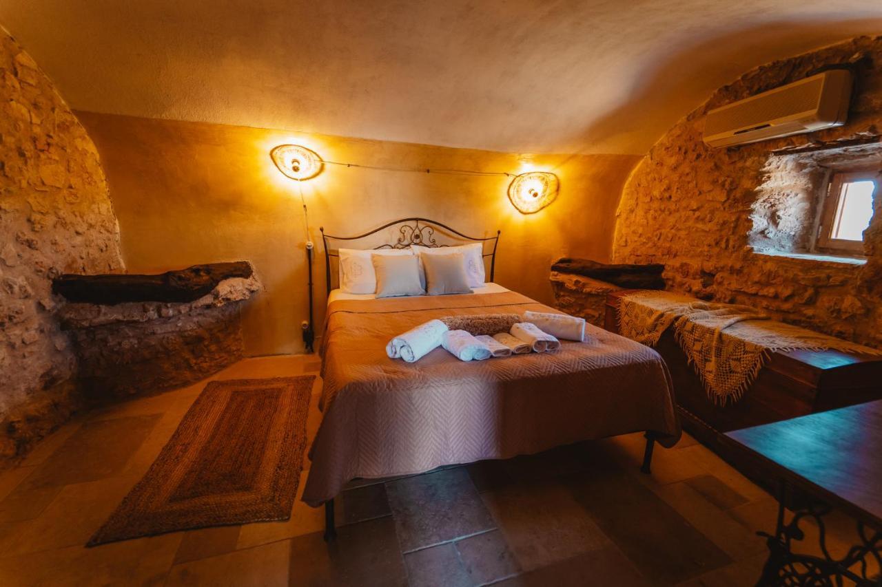 Apartment Kythera Secrets Viaradika