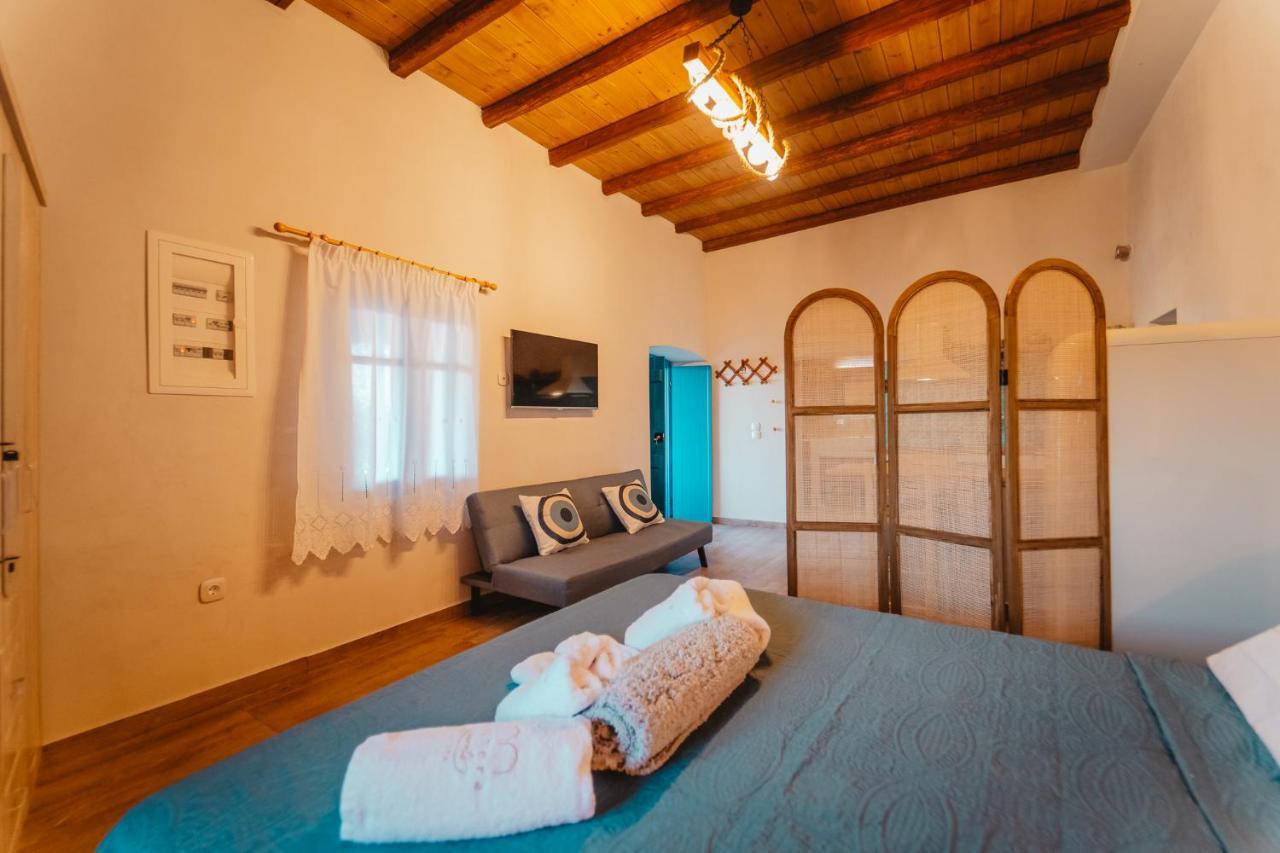 Kythera Secrets Apartment Viaradika
