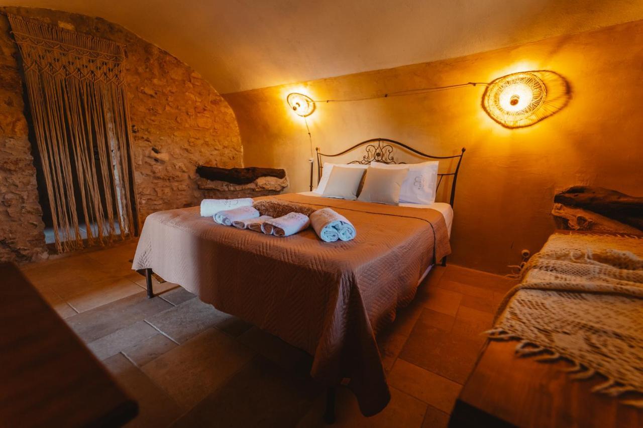 Kythera Secrets Apartment Viaradika